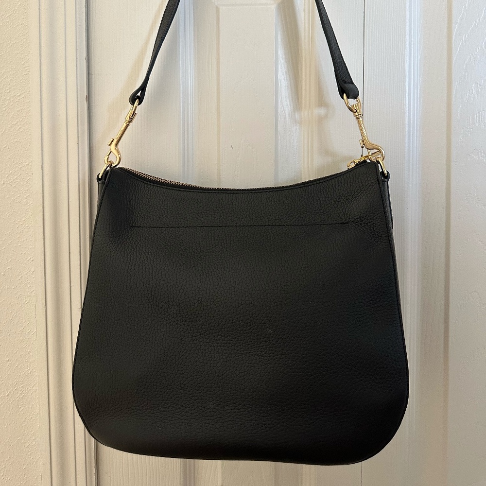 Cuyana Shoulder Bag in Black Italian Leather